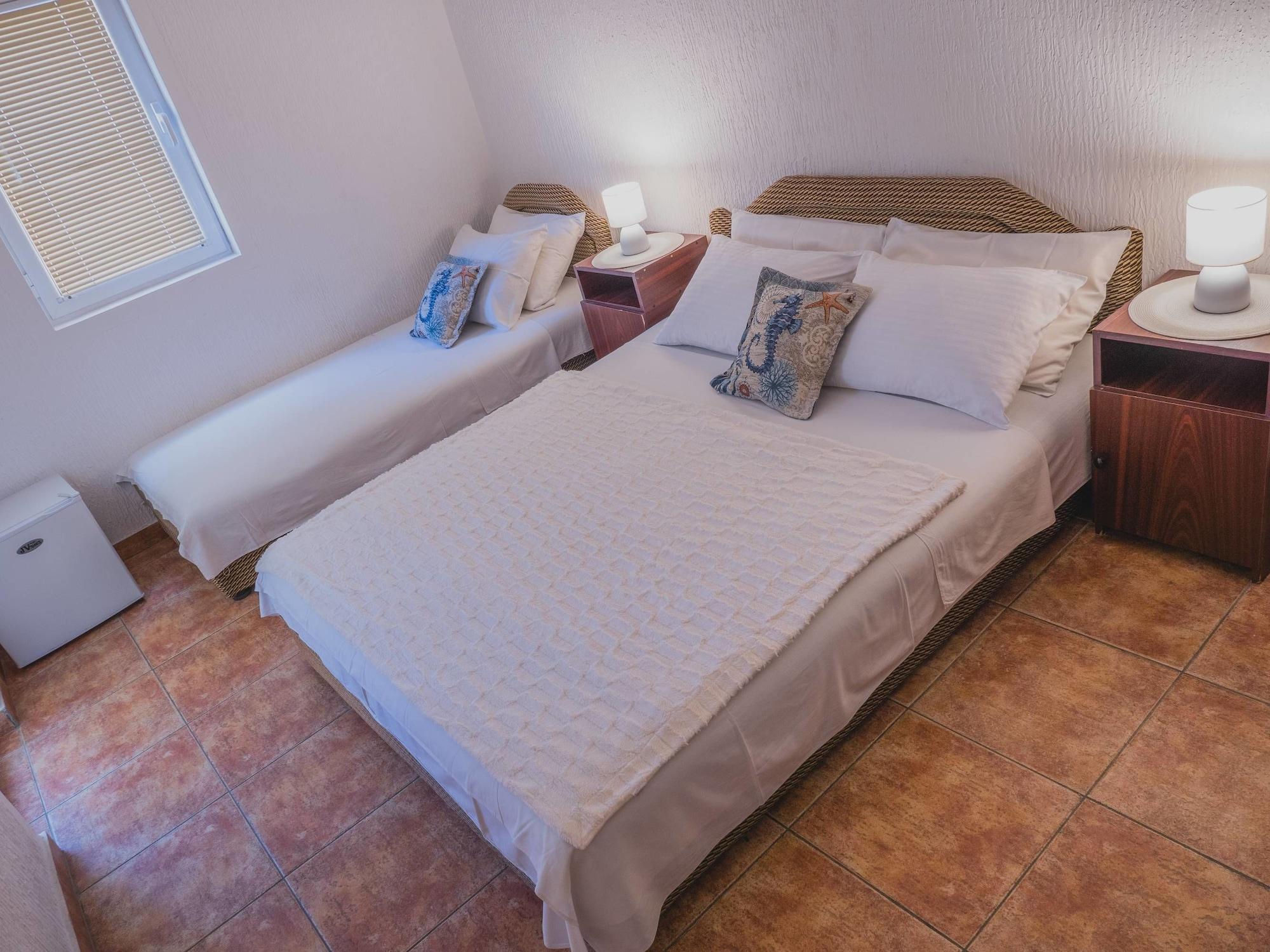 Venera Apartments Budva Bagian luar foto