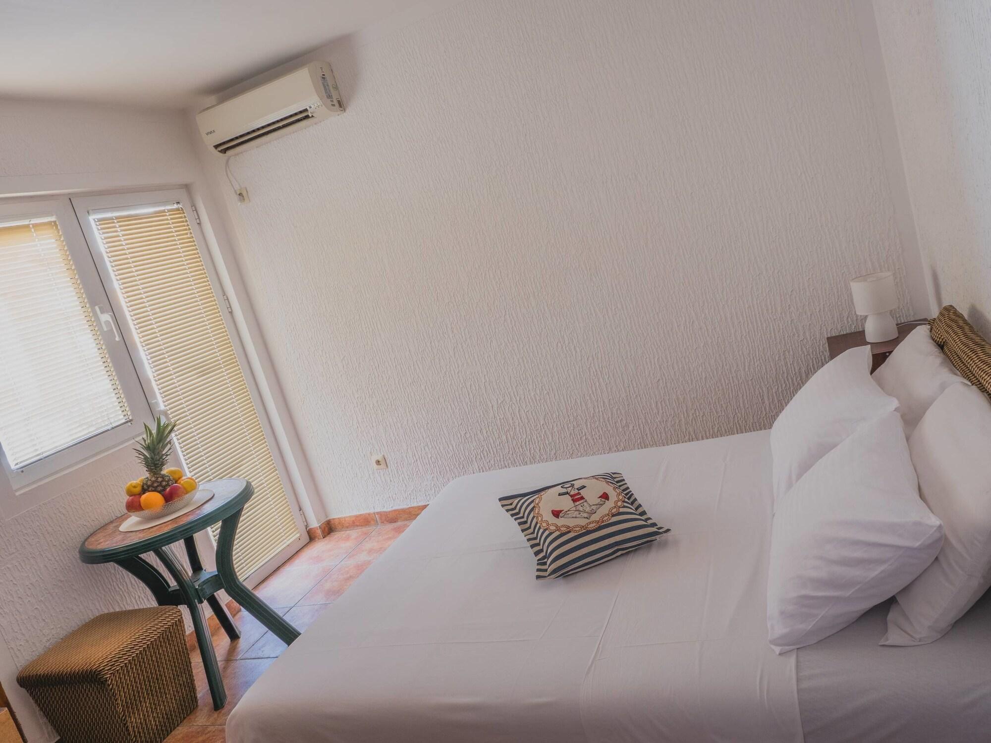 Venera Apartments Budva Bagian luar foto
