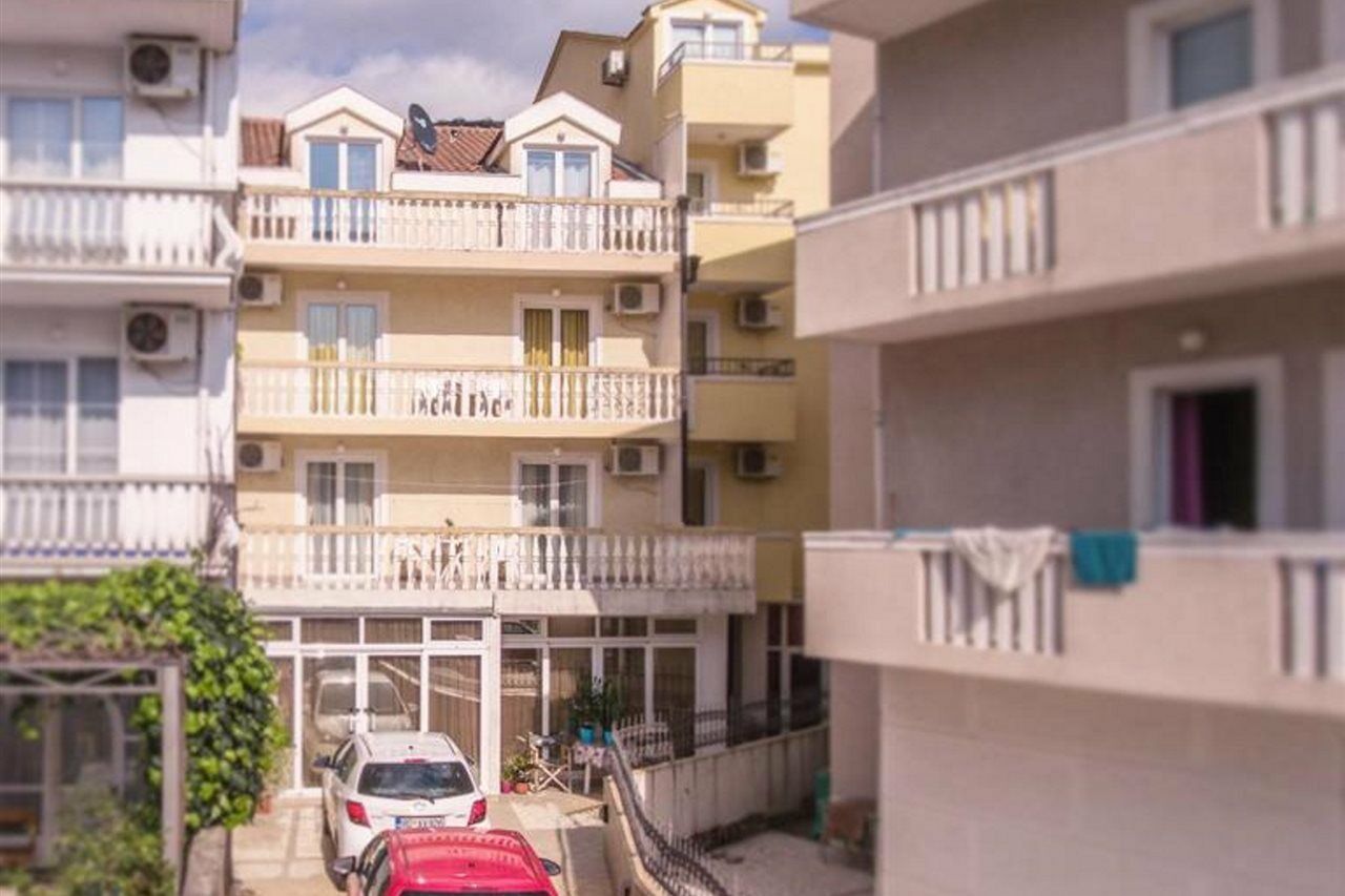 Venera Apartments Budva Bagian luar foto